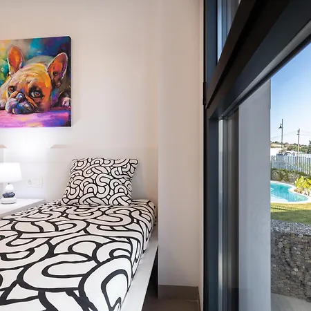 Deluxe By Aora Apartment